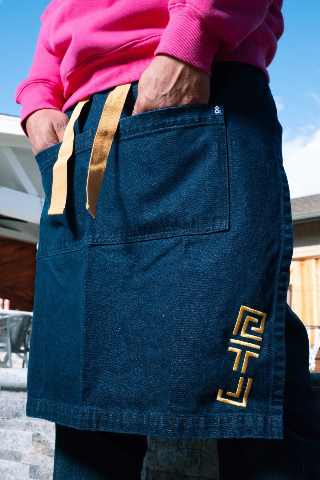 RTJ x HEDLEY &amp; BENNETT BISTRO APRON (BLUE/GOLD)