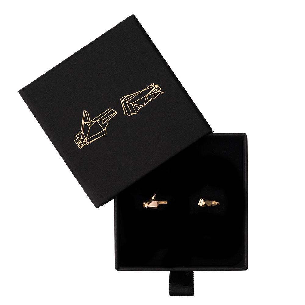 ’STAY GOLD’ PISTOL &amp; FIST EARRING SET